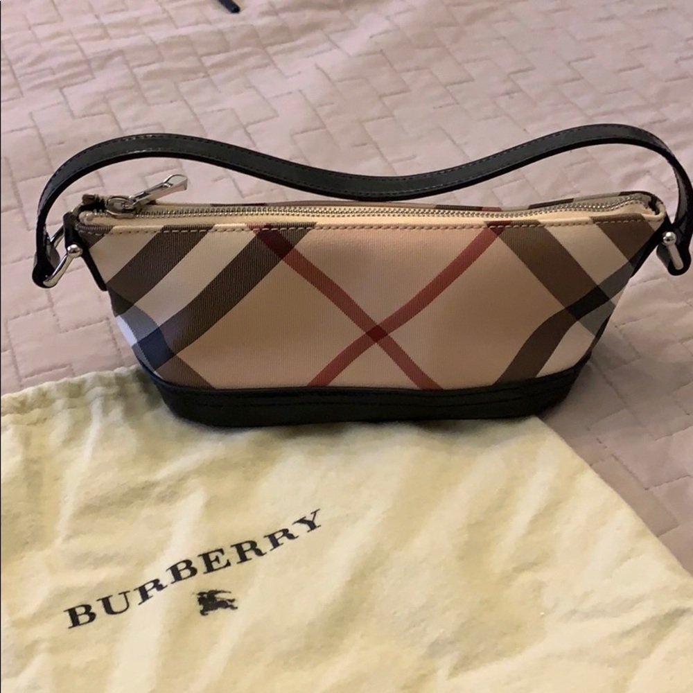 NWOT Authentic Burberry nova check clutch bag - Picture 2 of 3
